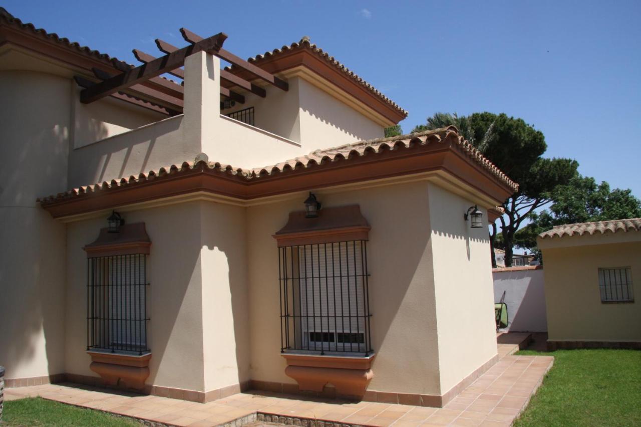 Moderno Y Amplio Chalet, Con Piscina Privada Chiclana de la Frontera Exterior photo