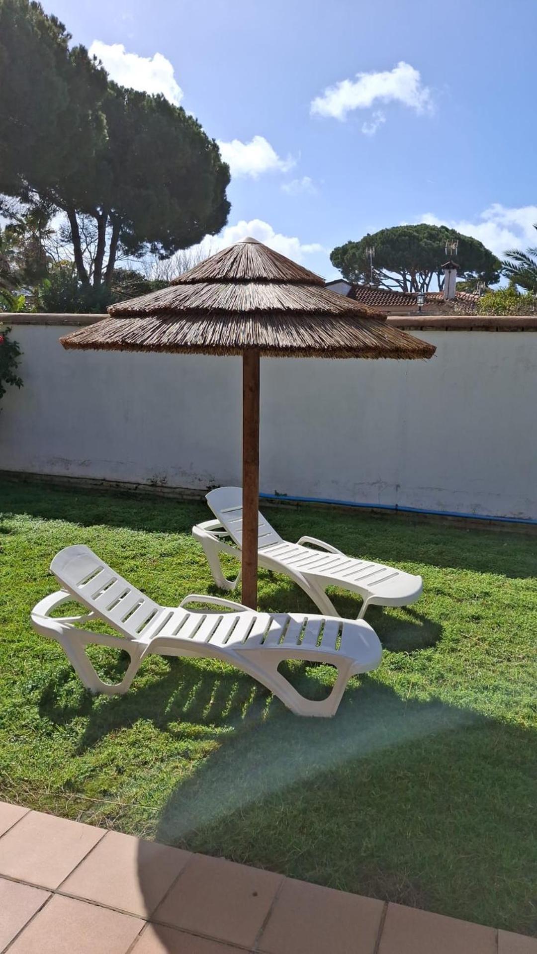 Moderno Y Amplio Chalet, Con Piscina Privada Chiclana de la Frontera Exterior photo